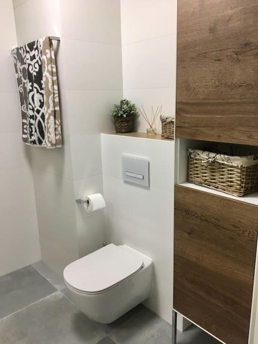 New Apartment In Slupsk Downtown /Parking エクステリア 写真